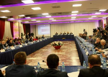 Qeveria propozon qe cmimi i energjise te mos jete me i larte se 9.9 leke/kWh